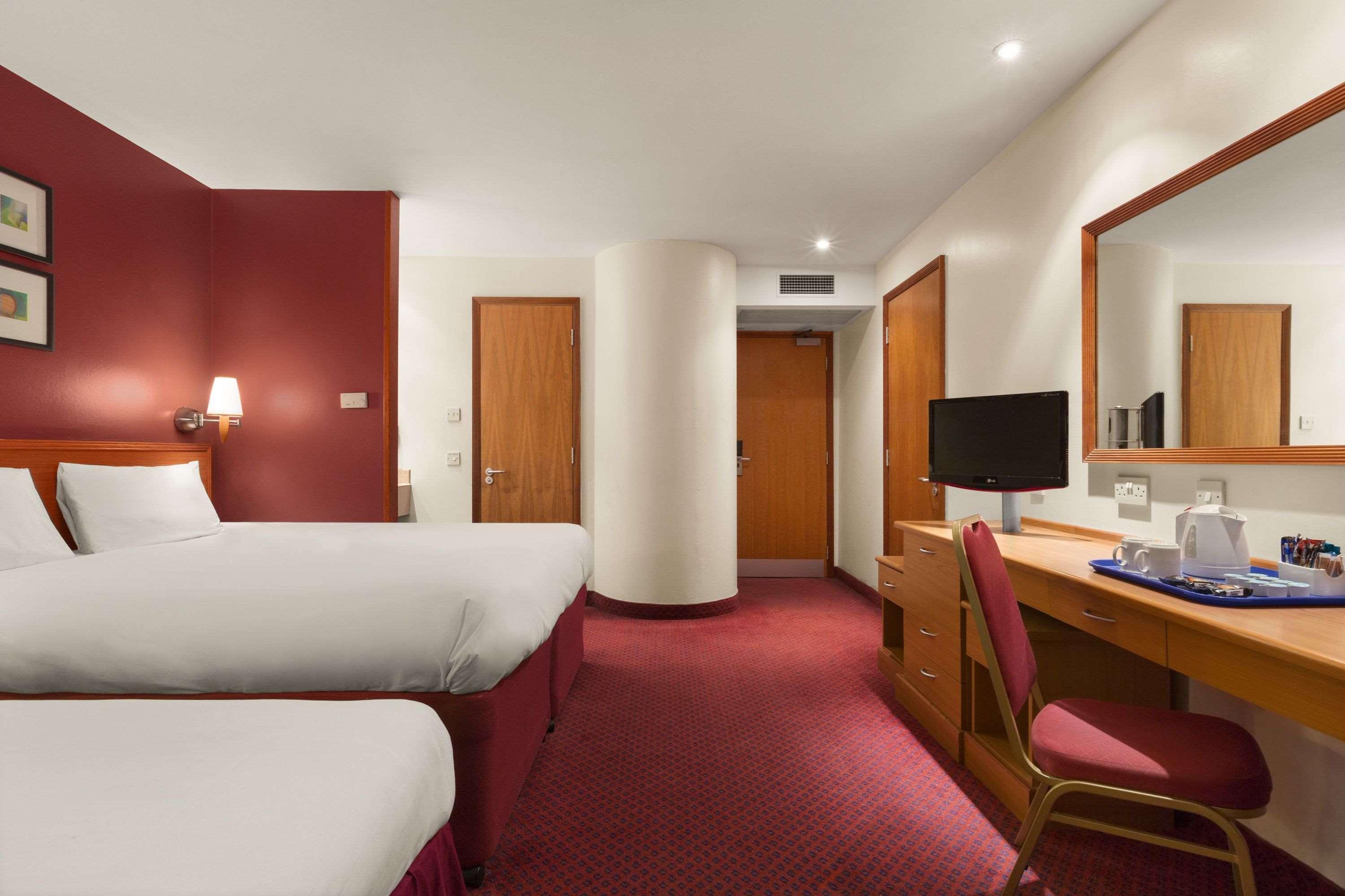 Days Inn Stevenage North Болдок Екстер'єр фото