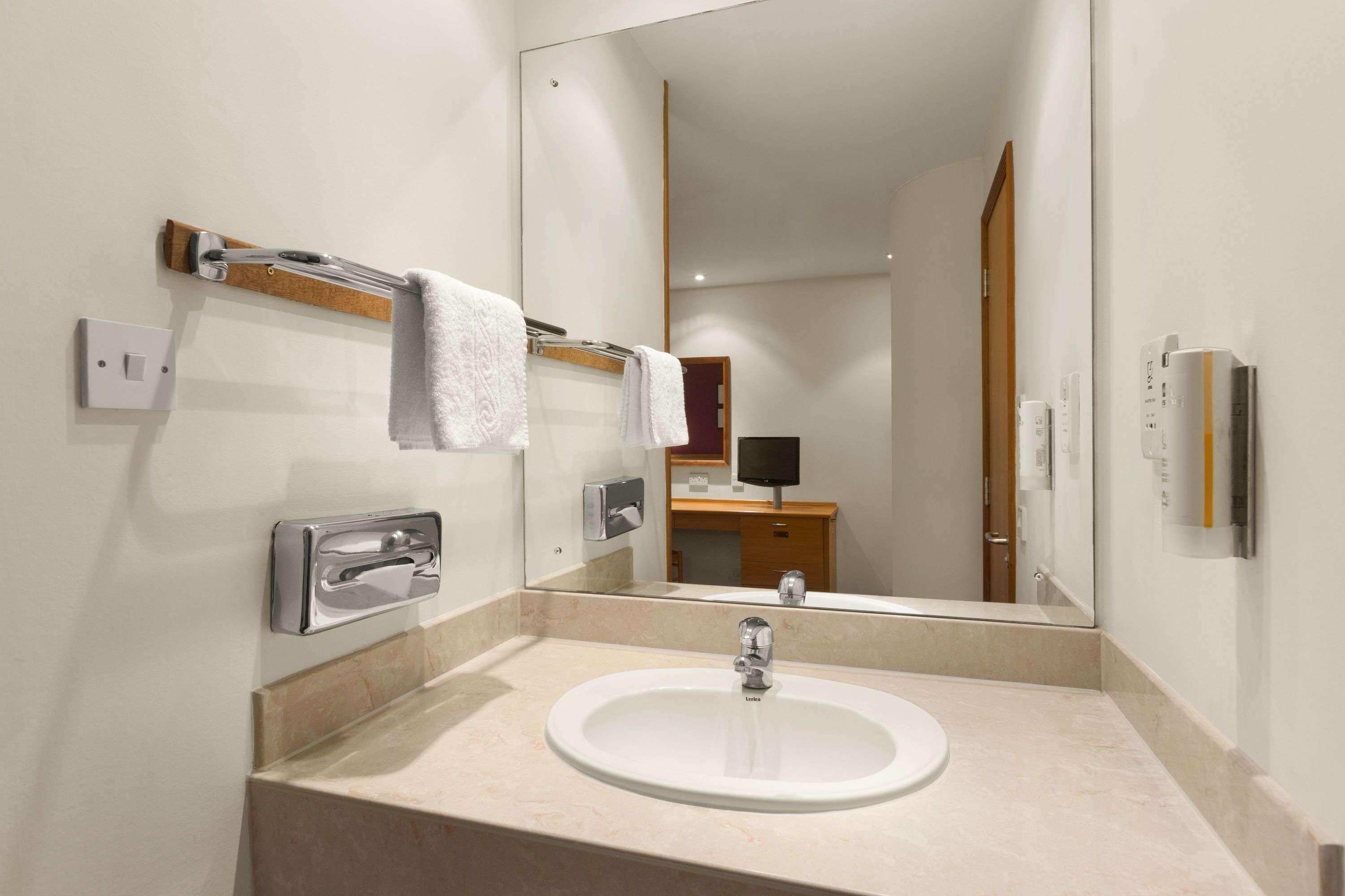 Days Inn Stevenage North Болдок Екстер'єр фото