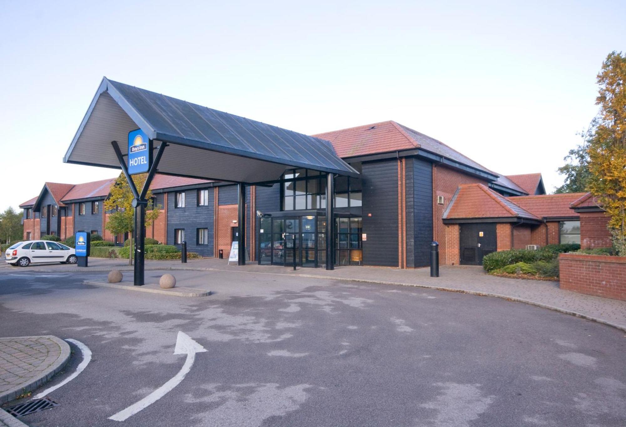 Days Inn Stevenage North Болдок Екстер'єр фото