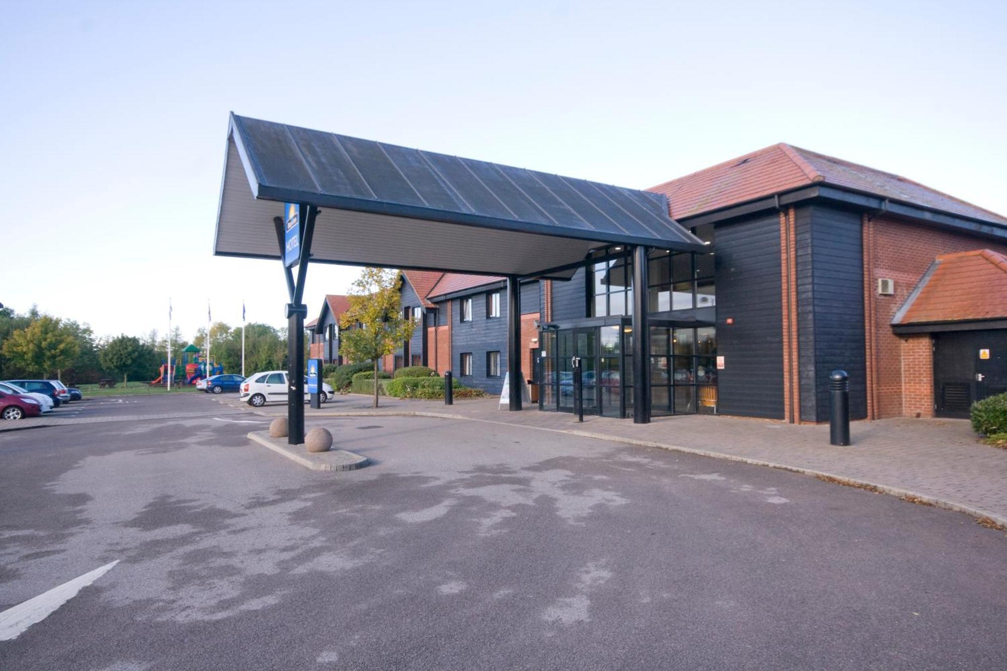 Days Inn Stevenage North Болдок Екстер'єр фото